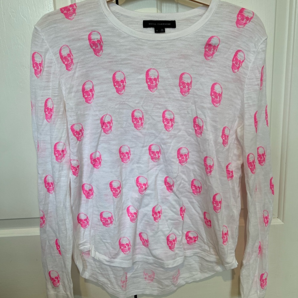 Pink skull cashmere shirt